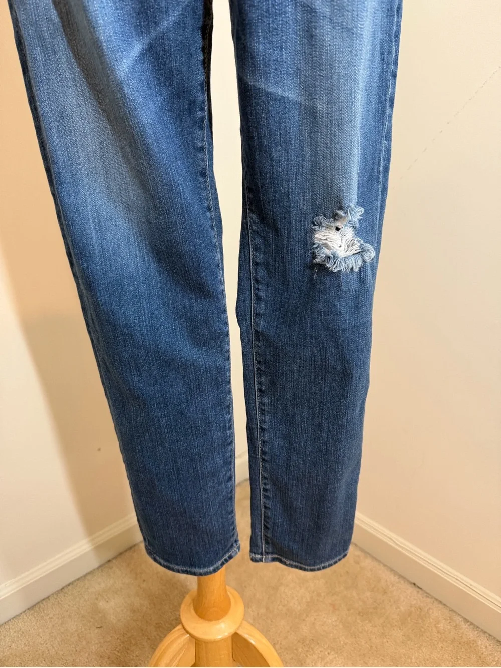 Adriano Goldschmidt AG The High Rise Stevie Ankle -SZ 30R- Blue Distressed Jeans